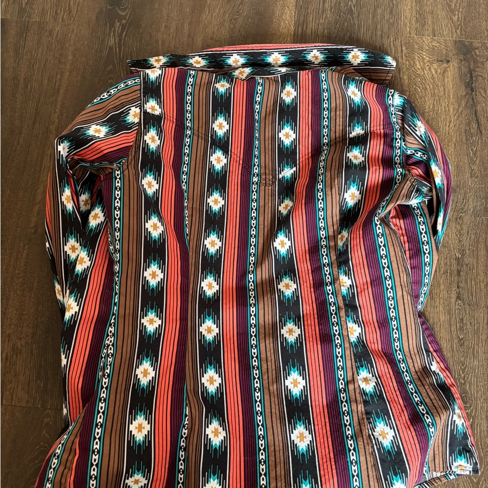 Wrangler Women's Multicolor Patterned Button Down… - image 4